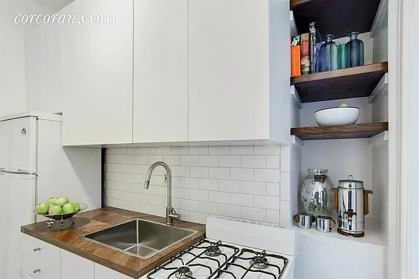 Sold by Corcoran | media 14