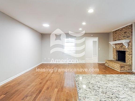 894139_003_living_room_13657061.jpg