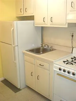 Rented by Douglas Elliman | media 10