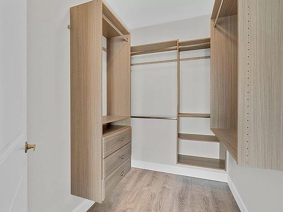 3rd image of 109 W Lexington St #5C