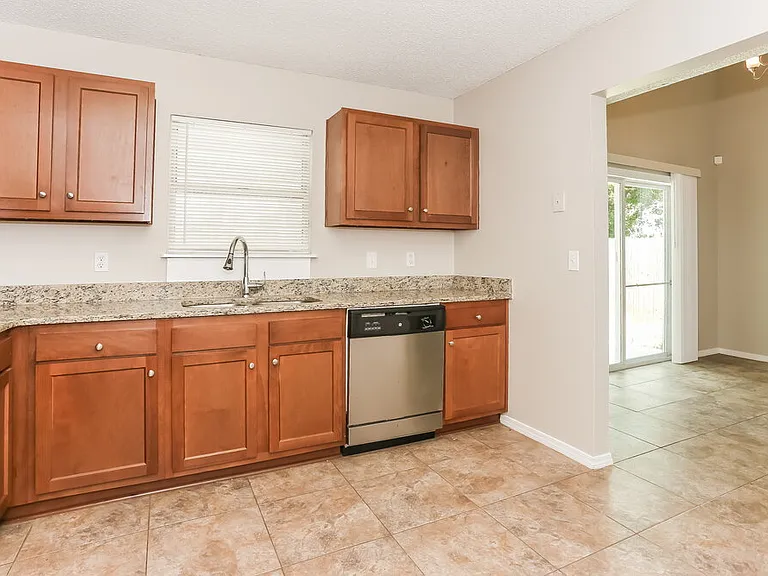 11002 Traci Lynn Dr — Photo 8