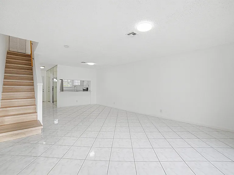 8207 Fairway Rd — Photo 14