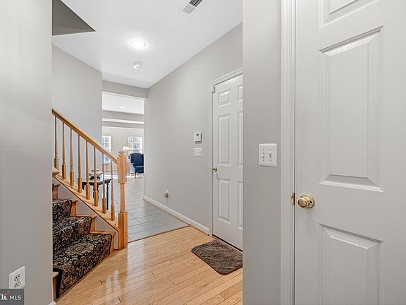 3rd image of 5052 Grimm Dr