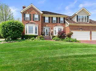 1506 Maria Ct, Wheaton, IL 60187