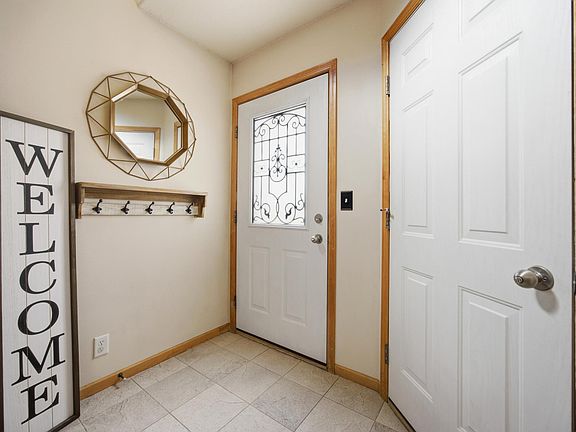 2nd image of 4237 39th Ave S