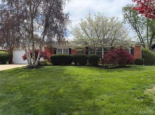 1005 Mayfair Rd, Saint Charles, MO 63303