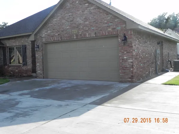 723 7th St, Alva, OK 73717