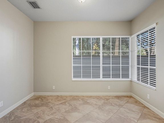 3rd image of 85 Stoney Drive