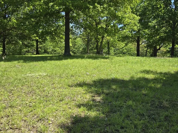 Saddle Rd, Warsaw, MO 65355