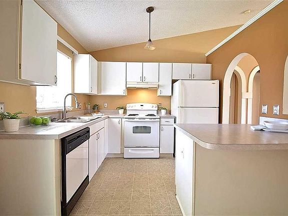 5th image of 2049 Heathwood St