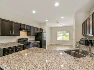 8882 Hogan Rd, Jacksonville, FL 32216