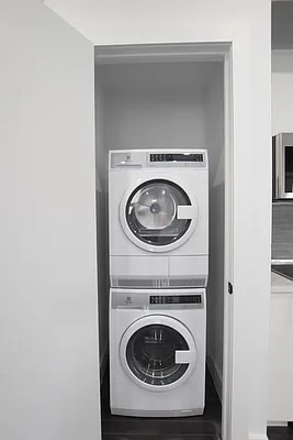 Rented by REAL New York | media 32