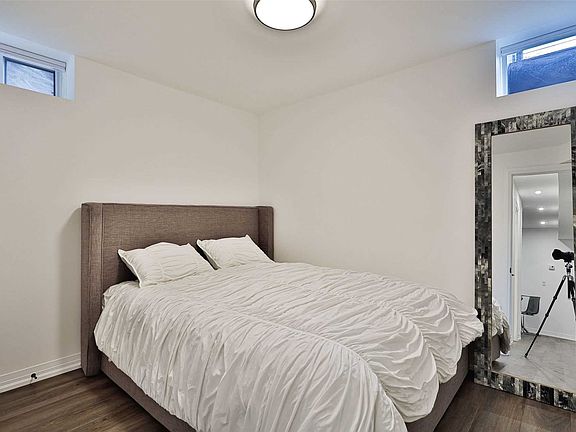 5th image of 72 Runnymede Rd #1