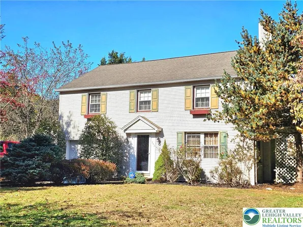 243 Linden Ln, Riegelsville, PA 18077