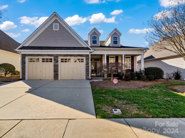 546 Hamberton Ct NW, Concord, NC 28027