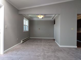 25 Jay St #13, Plattsburgh, NY 12901