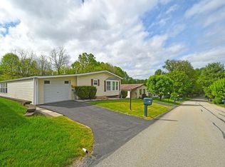 207 Meadow Ln, Murrysville, PA 15668