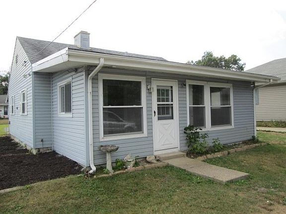 2nd image of 812 Walker St