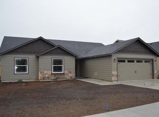 2389 NW Greenwood Ave, Redmond, OR 97756