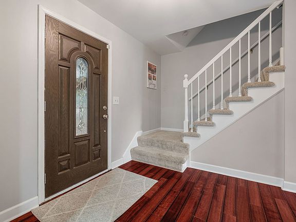 3rd image of 1152 Lexington Ln