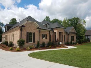 6637 Linville Ridge Dr, Oak Ridge, NC 27310