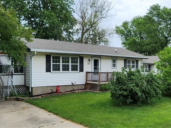 917 W Howard St, Creston, IA 50801