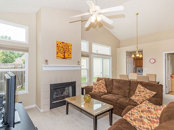 4th image of 6717 Prince Regent Ct