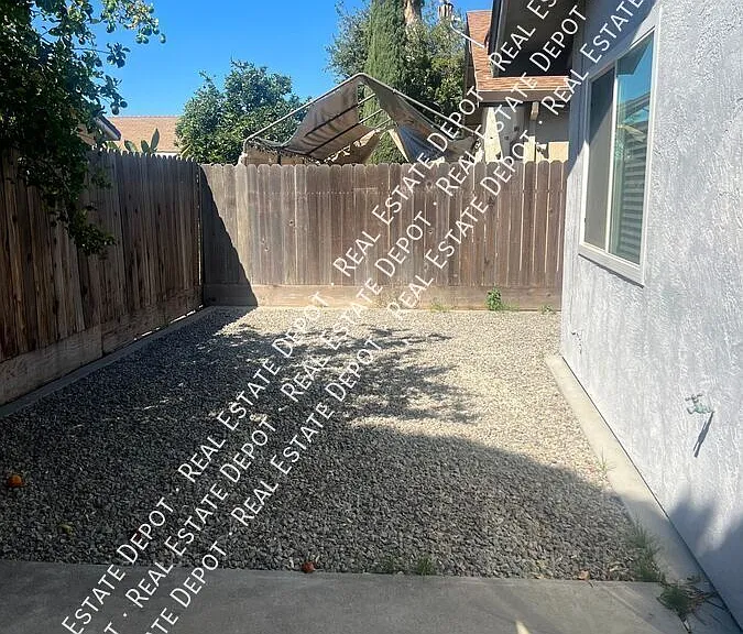 1152 Johnson Ct — Photo 33