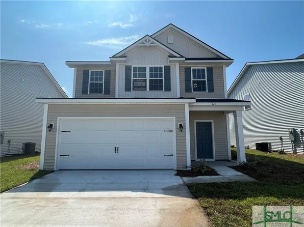 121 Battalion Ln, Hinesville, GA 31313