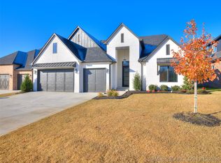 11216 S Fir Ave W, Jenks, OK 74037