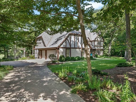 4th image of 2575 Greenwood Acres Dr