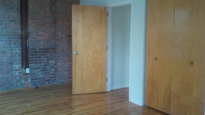 Rented by D Cherry Real Estate Associates LLC | media 32