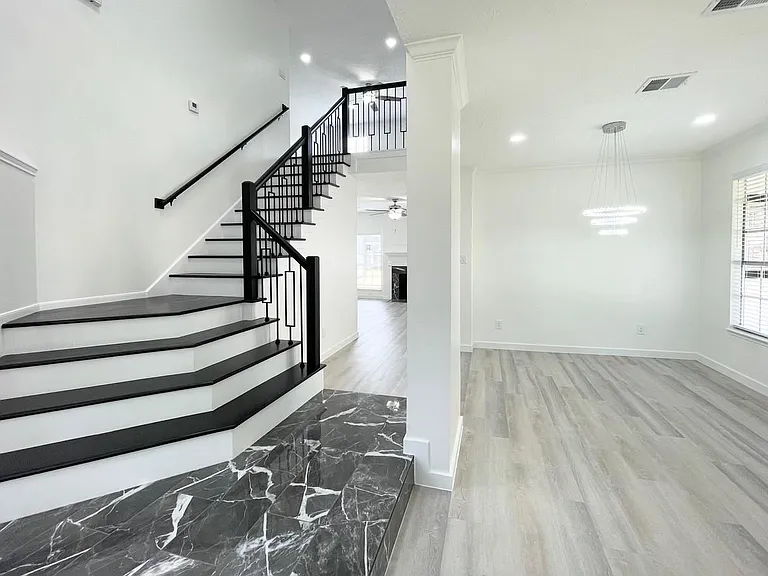 6438 Drake Elm Dr — Photo 3