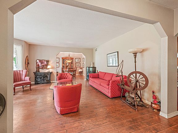 5th image of 1889 Acacia Club Rd