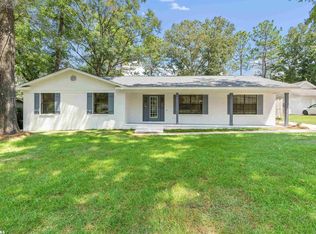 520 Ridgewood Dr, Daphne, AL 36526