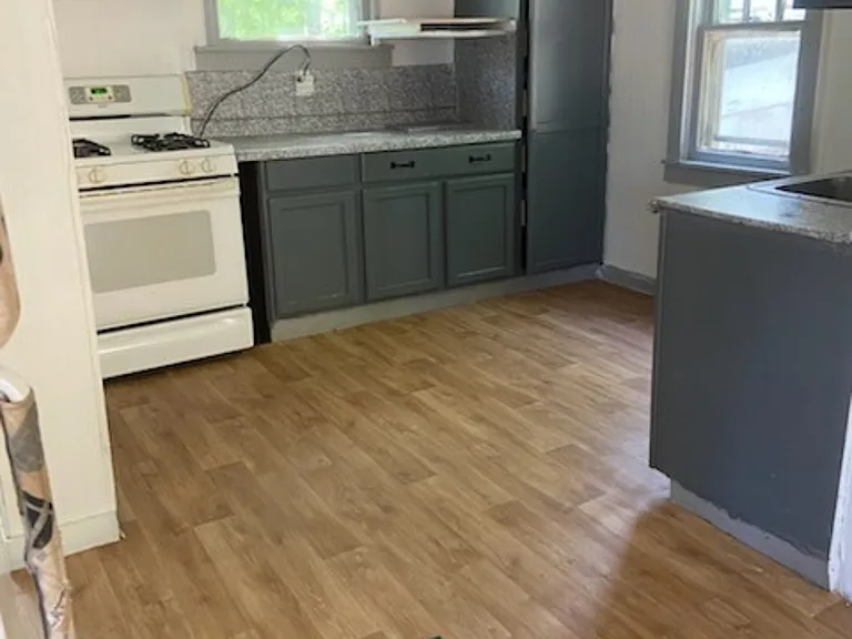 219 S Johnston Ave — Photo 6