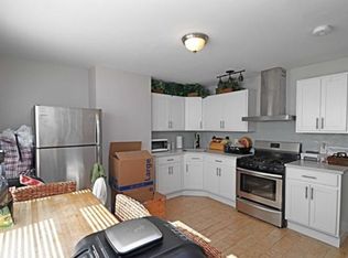 208 N 3rd St #3RD, Harrison, NJ 07029