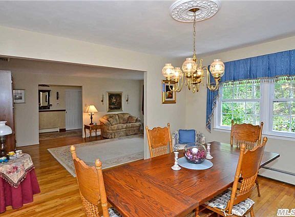 5th image of 21 Farmington Ln