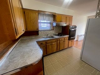 4th image of 33-37 29th St #3