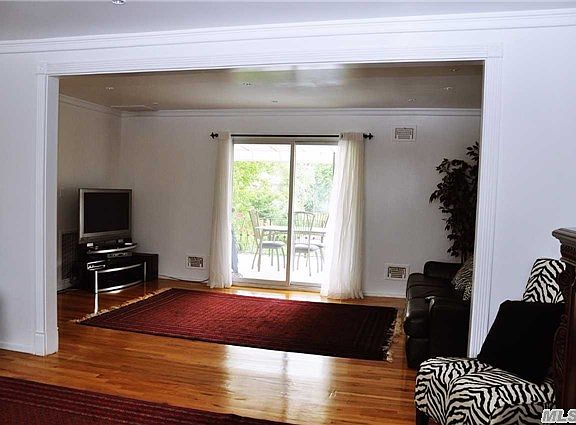 3rd image of 20910 56th Ave