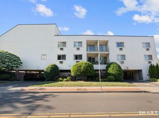 Crescent, Stamford, CT 06906