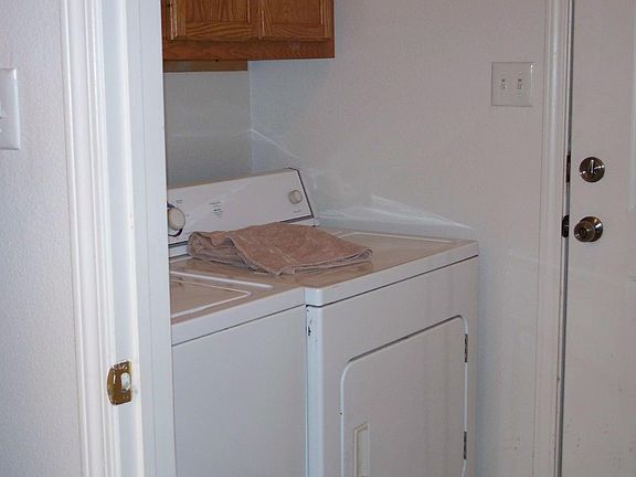 3rd image of 816 S Elgin Ave APT 3