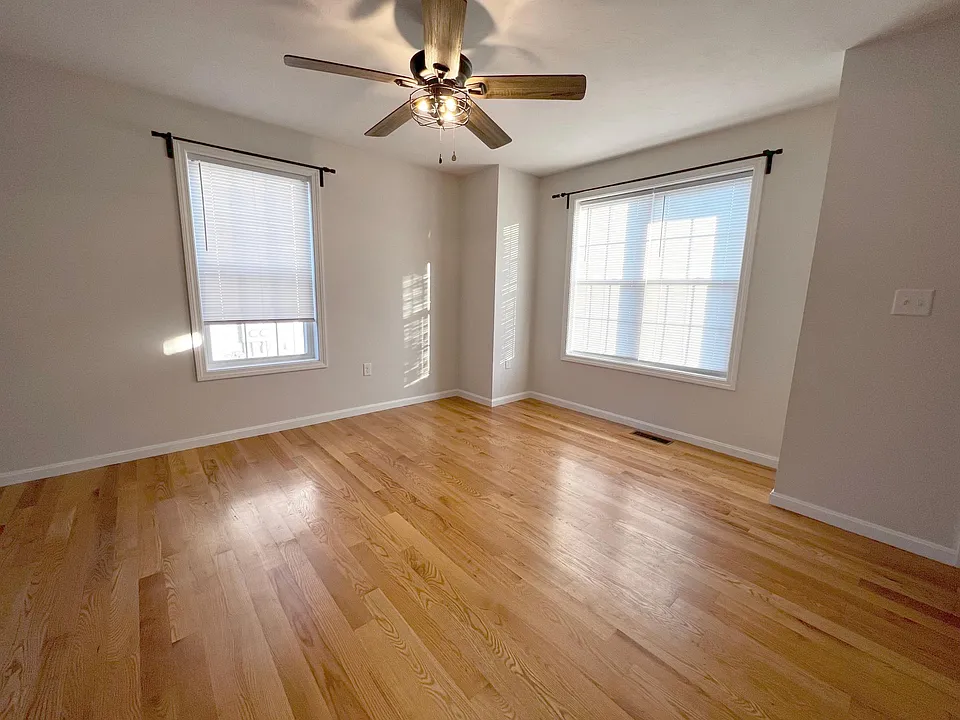 8 Riley Rd #8