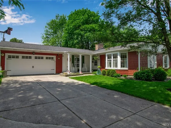 20 Glenbourne Ct, Amherst, NY 14221