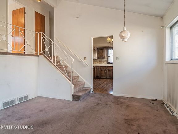 2nd image of 708 N Eastwood Ave