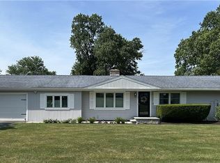 21 Roberts St, Cumberland, RI 02864