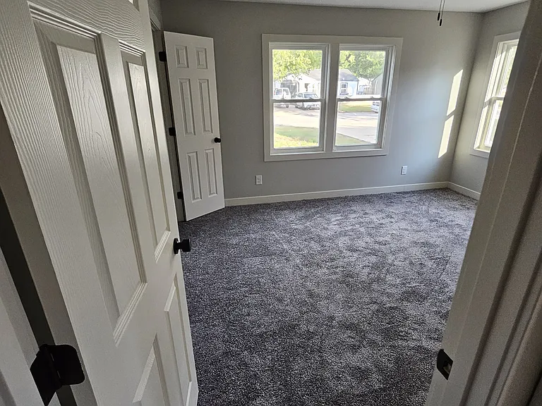4515 S Cherry Ave — Photo 6