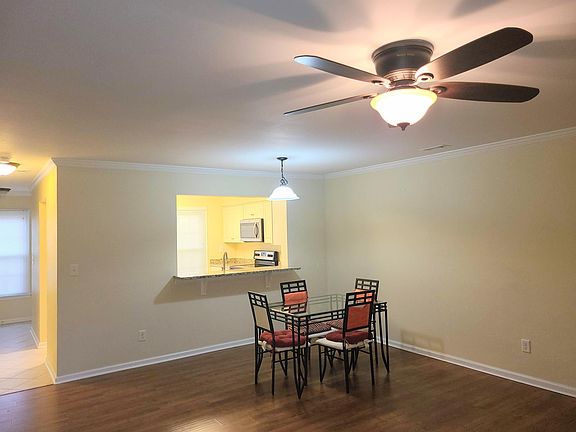 4th image of 5548 Campus Dr #1