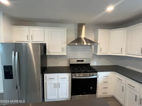 191 Us Highway 9, Englishtown, NJ 07726