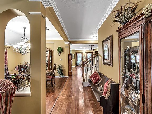 5th image of 12807 Bedford Falls Dr